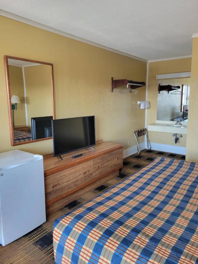 كوداك Smokies Inn - New Linens & Ultrafast Wifi - Friendliest Hospitality Guaranteed! المظهر الخارجي الصورة