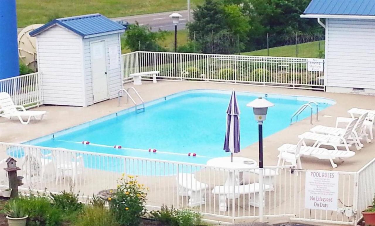 كوداك Smokies Inn - New Linens & Ultrafast Wifi - Friendliest Hospitality Guaranteed! المظهر الخارجي الصورة