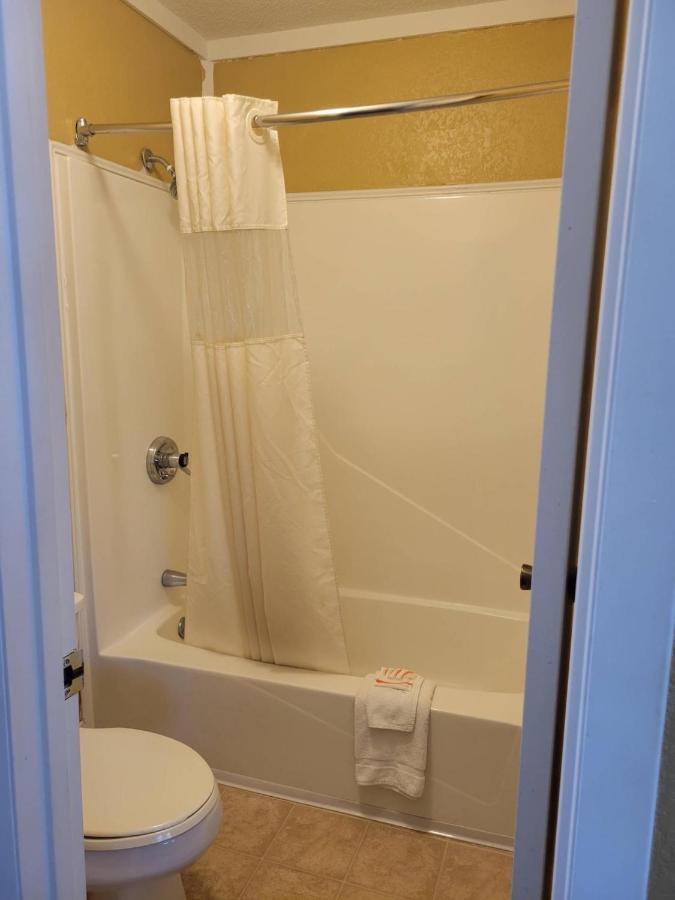 كوداك Smokies Inn - New Linens & Ultrafast Wifi - Friendliest Hospitality Guaranteed! المظهر الخارجي الصورة